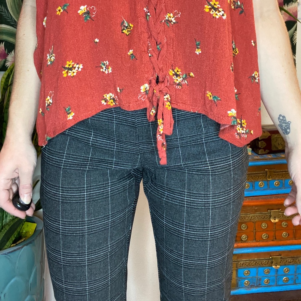 NWT ✨ Vera Wang Bootcut Dress Pants - M